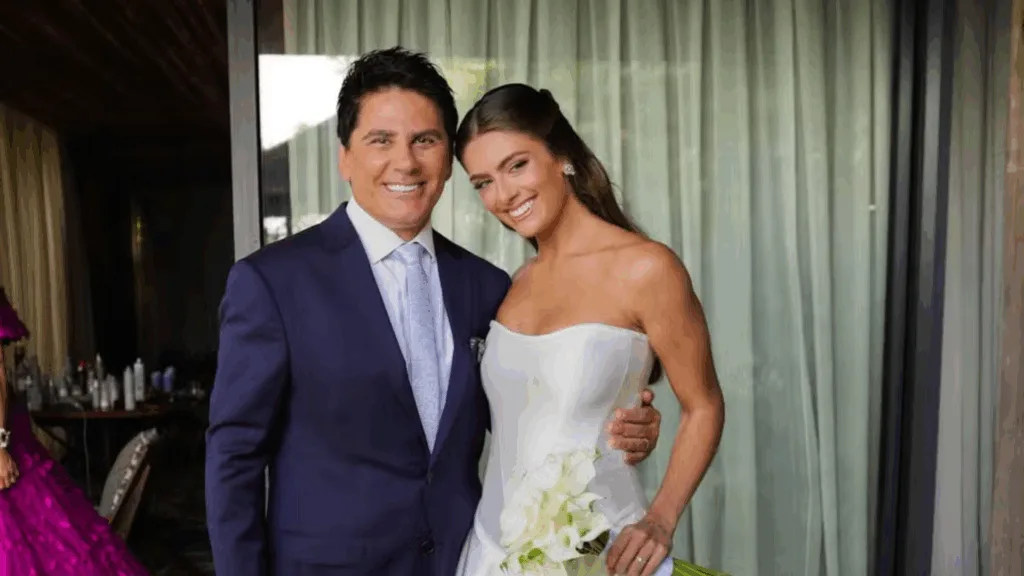 César Filho ao lado da filha vestida de noiva