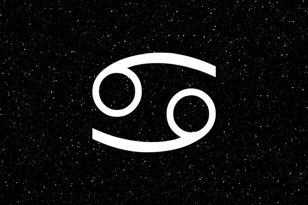 Símbolo de Câncer com textura de galáxia azul e efeito de vidro, formado por dois algarismos que lembram o número 69 deitados, sobre um fundo de céu noturno azul-escuro profundo e estrelado.