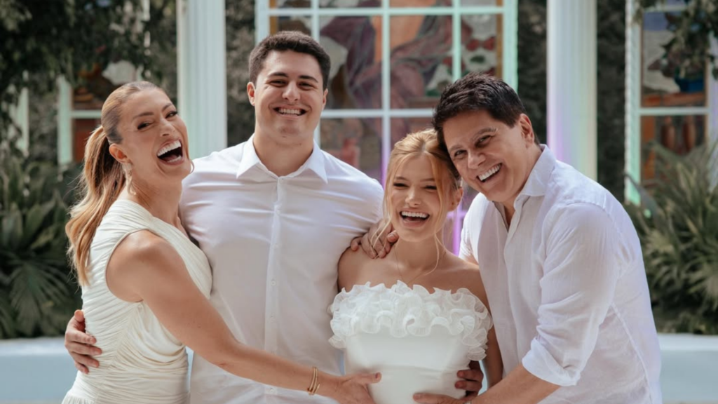 Cesar Filho, Elaine Mickely, Luigi Cesar e Julia Vieira