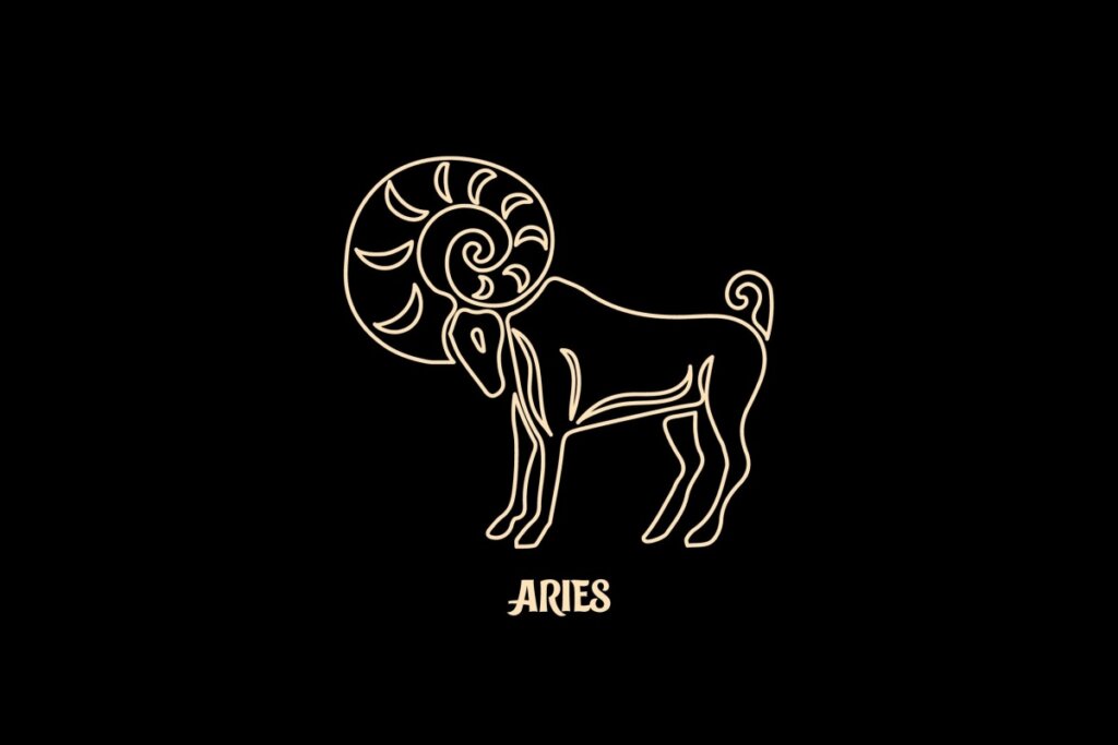 Ilustração em estilo de arte de linha bege sobre um fundo preto, representando o signo astrológico de Áries. A imagem mostra um carneiro de perfil, destacando um grande chifre em espiral ornamentado com padrões em formato de meias-luas. Abaixo do desenho, está escrita a palavra "ARIES" em uma fonte estilizada.