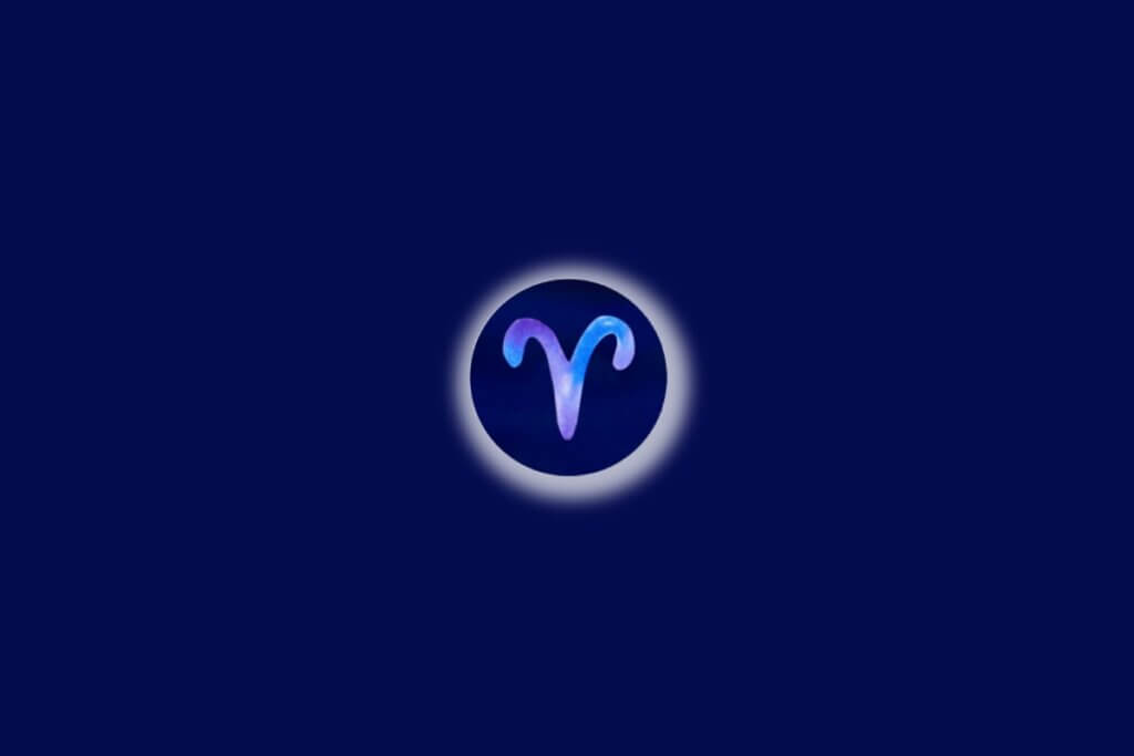 Símbolo do signo de áries, com tons de azul-claro e lilás, envolvido por um brilho branco e em destaque sobre fundo azul-escuro
