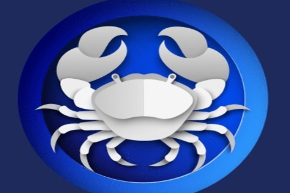 Ilustração do signo de Câncer representado por um caranguejo branco e cinza, com grandes pinças levantadas, sobre um fundo circular em tons de azul.
