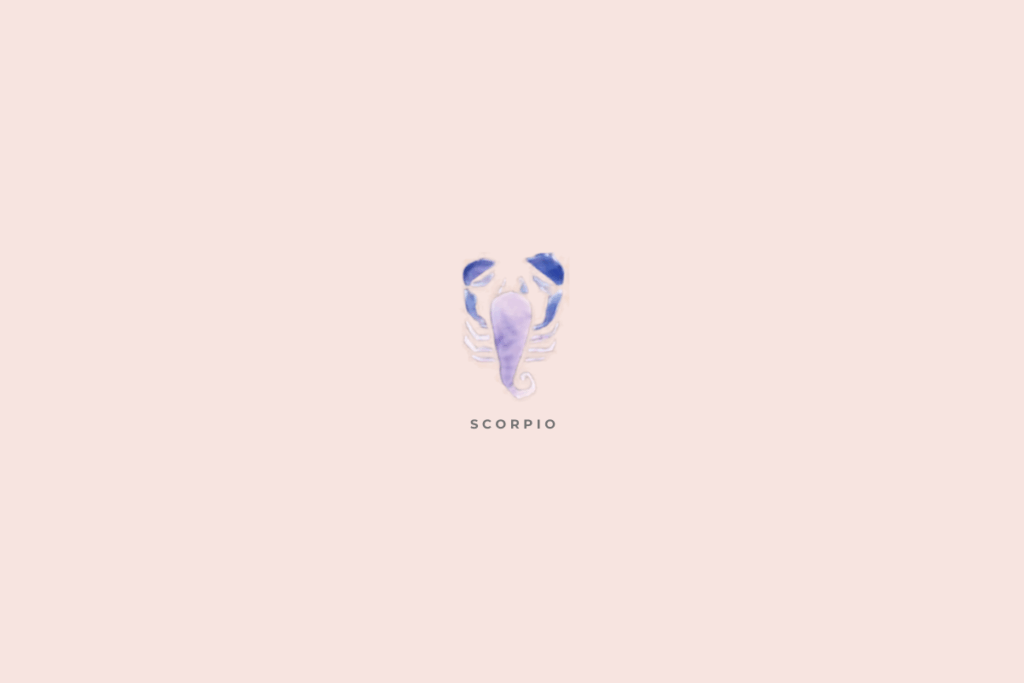Fundo liso em rosa-claro/pastel. Centralizada está uma ilustração em aquarela de um escorpião, representado de maneira estilizada. O desenho apresenta principalmente tons de azul, lilás e roxo, com algumas áreas claras e translúcidas. Abaixo da figura está escrito “SCORPIO”, em letras maiúsculas cinza e espaçadas.